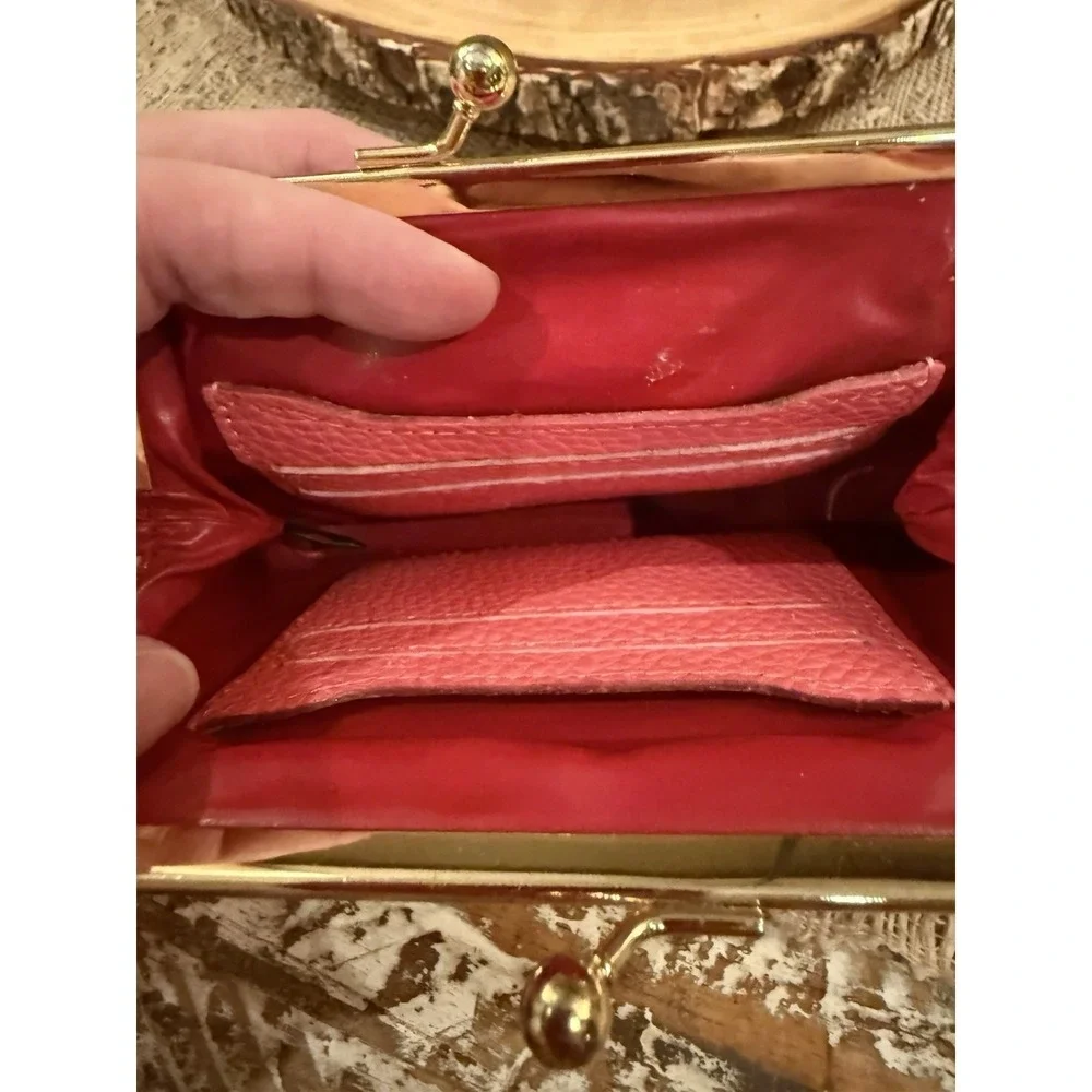 Dooney and‎ Bourke Pebble Leather Large Kisslock Coin Purse Bubblegum Pink